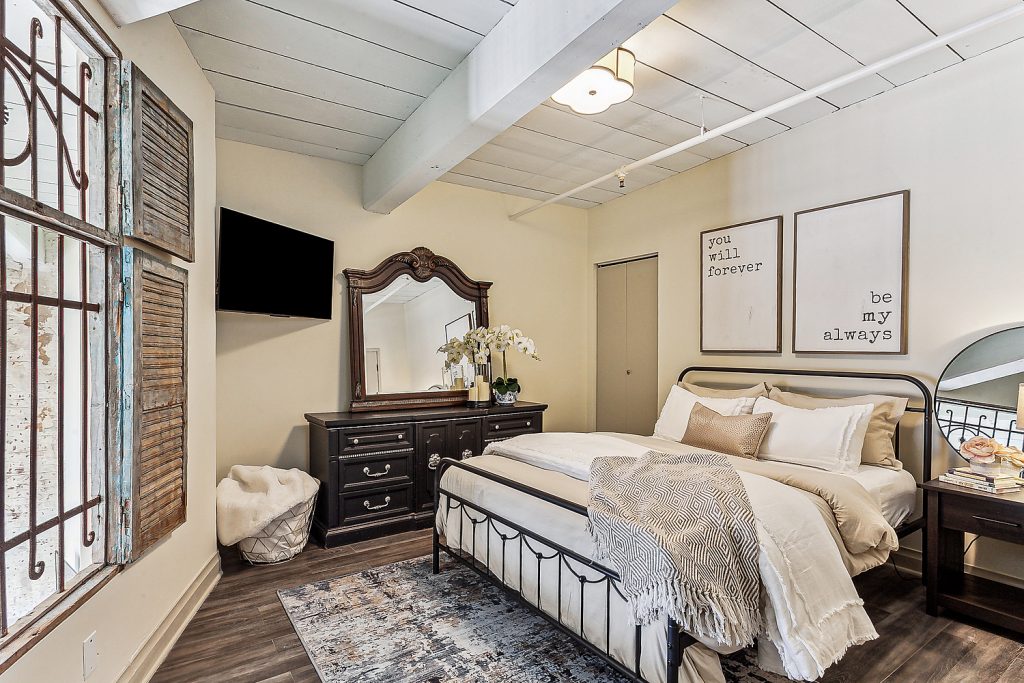 Loft bedroom Cotton Mill #325 New Orleans