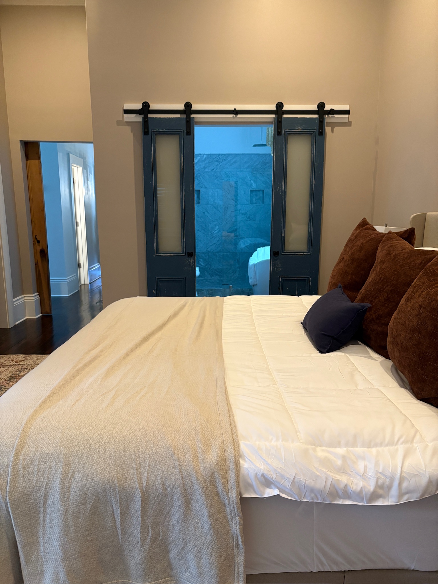 Irish Channel 2 Bedroom Home with Yard