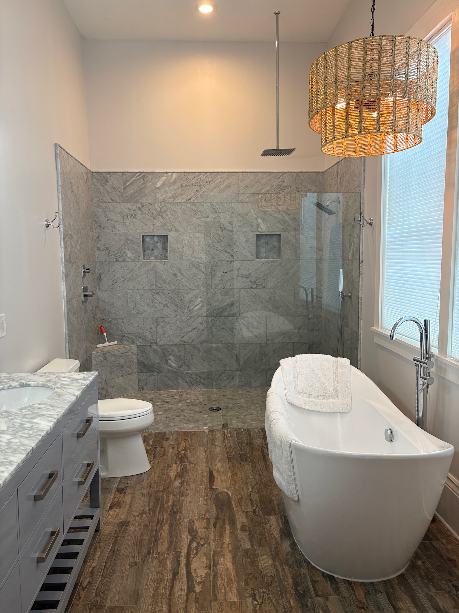 Irish Channel 2 Bedroom Home with Yard