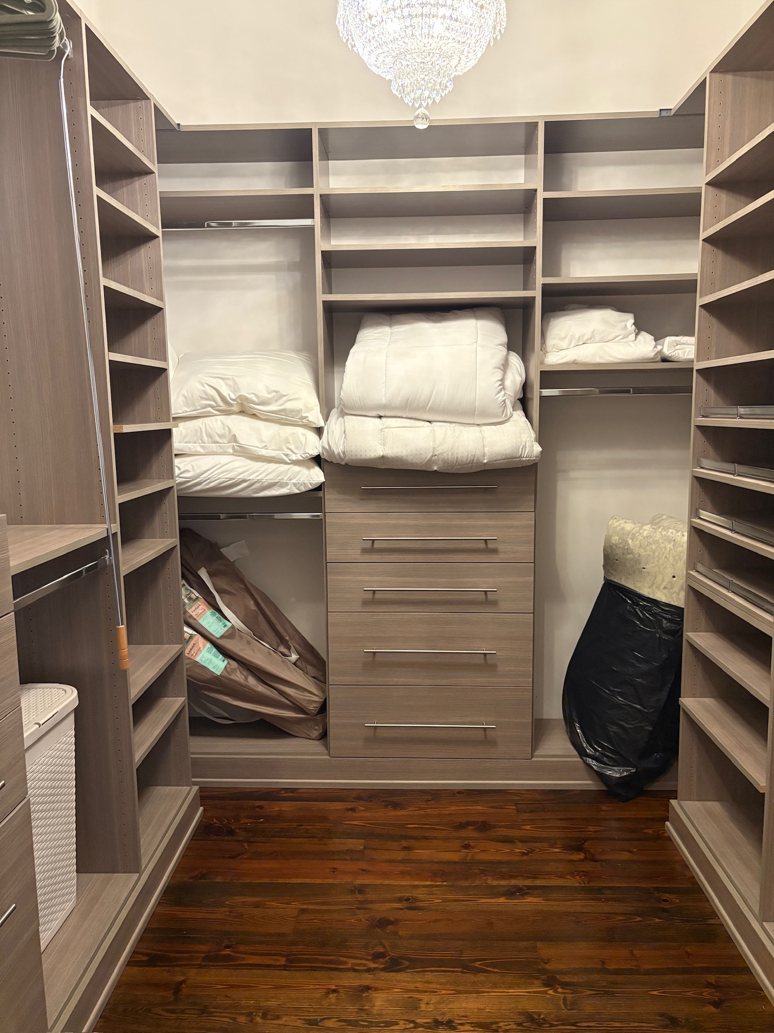 Irish Channel 2 Bedroom Home with Yard