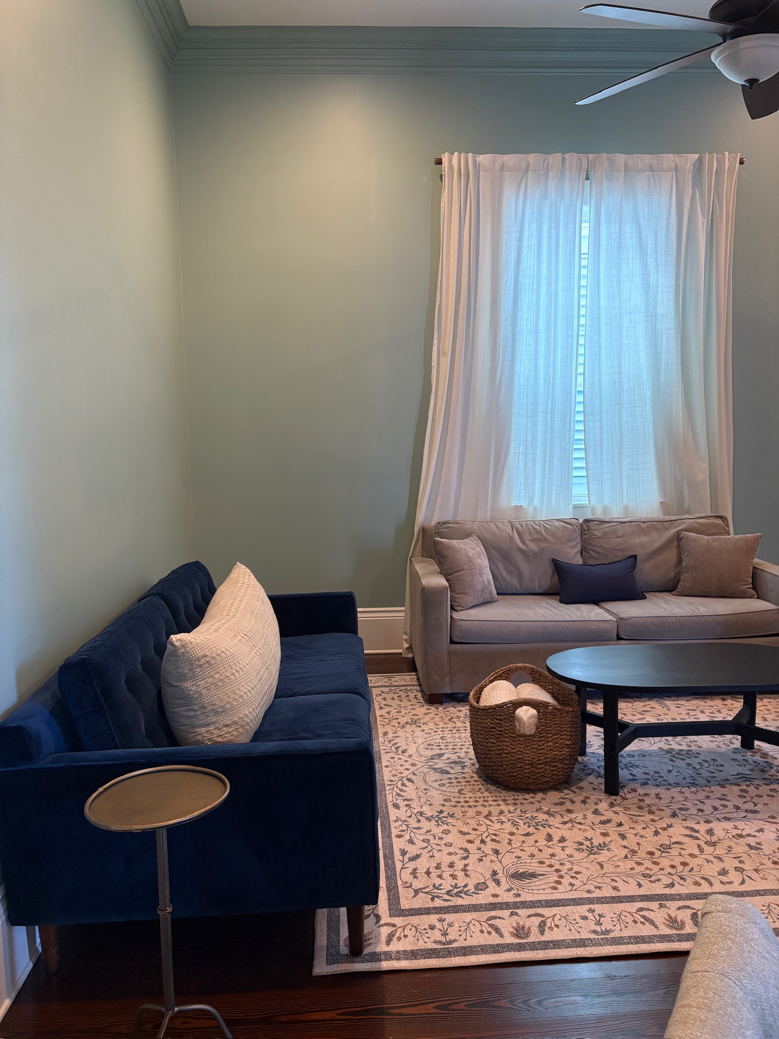 Irish Channel 2 Bedroom Home with Yard