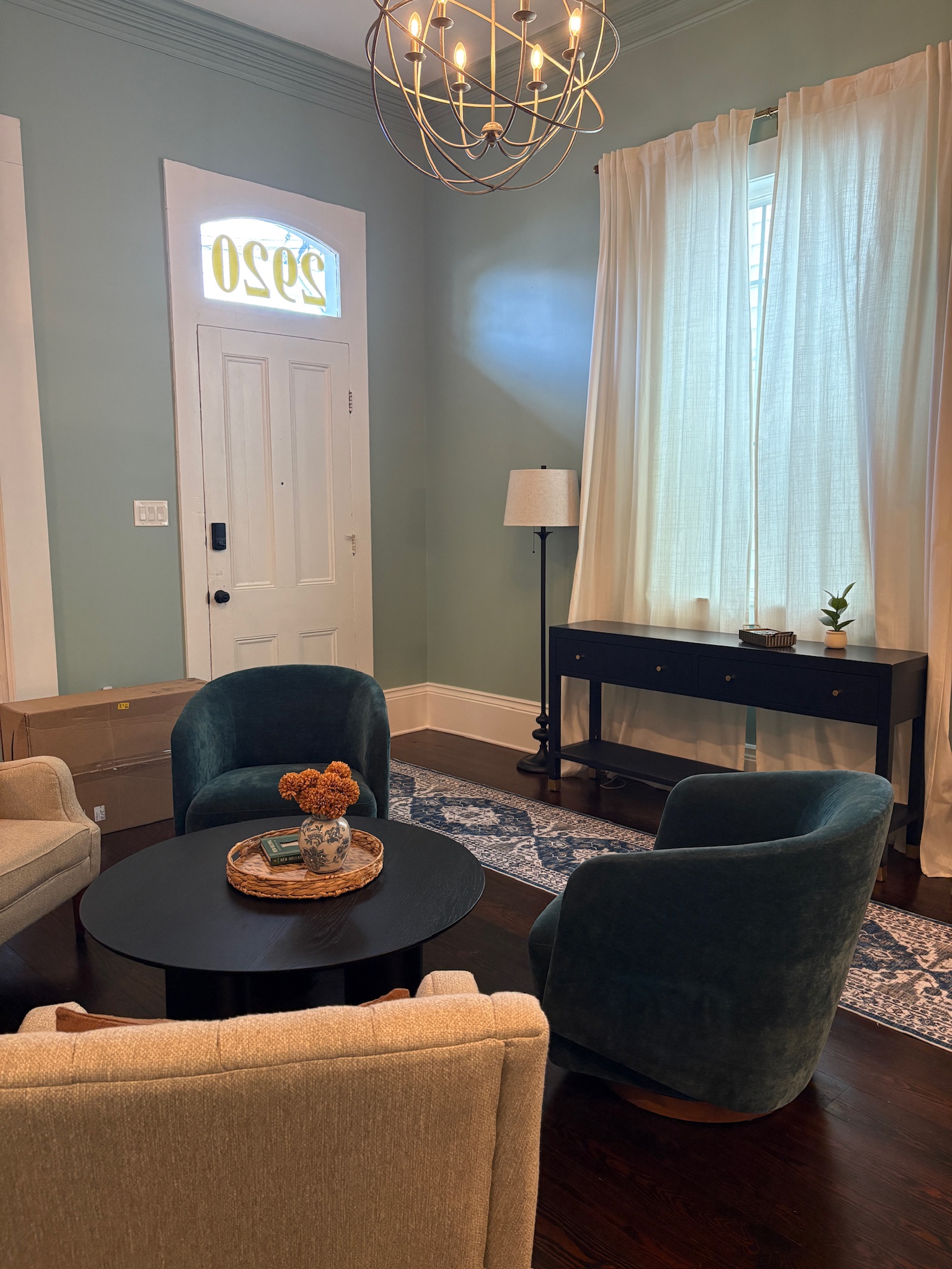 Irish Channel 2 Bedroom Home with Yard