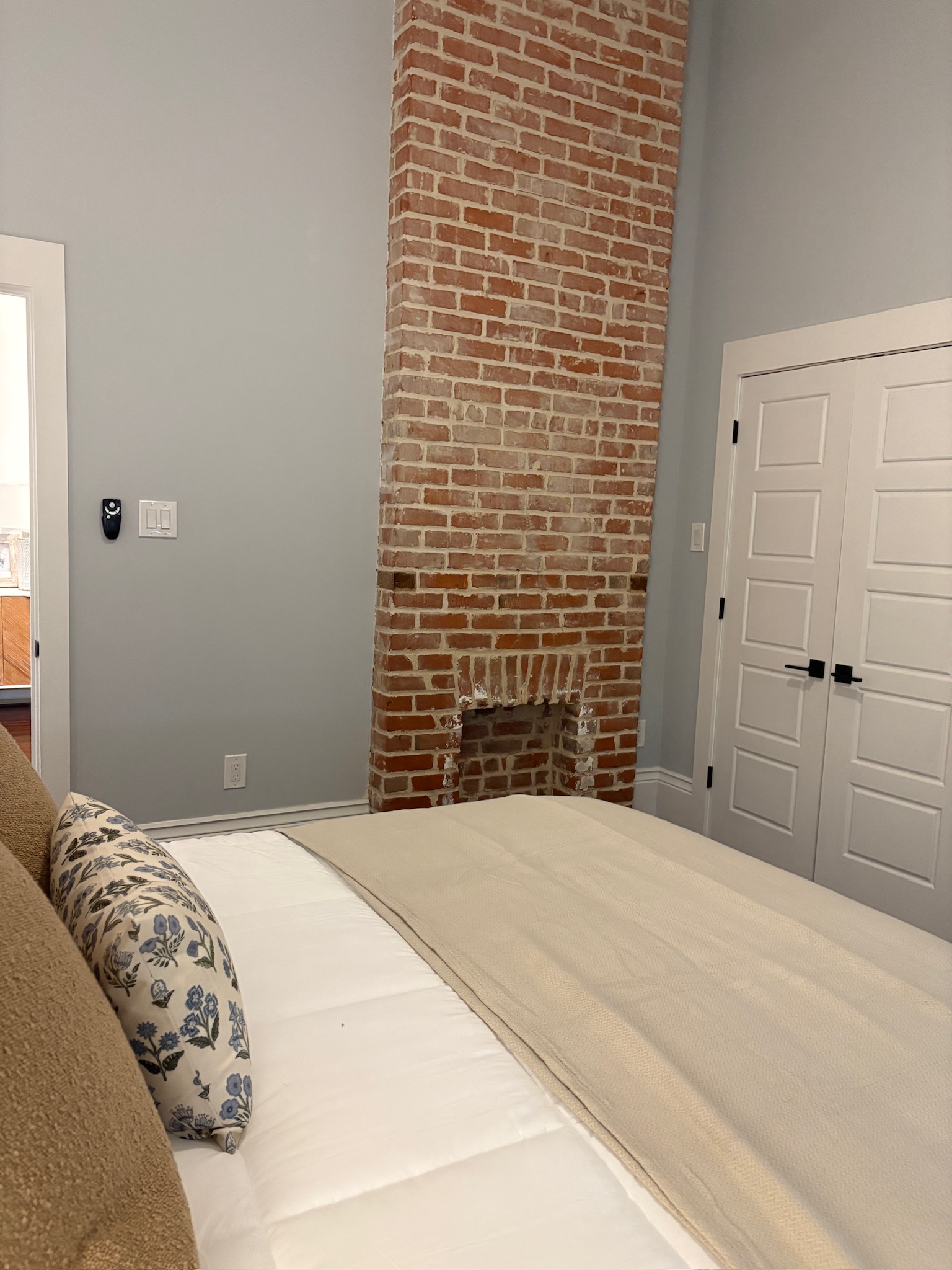 Irish Channel 2 Bedroom Home with Yard