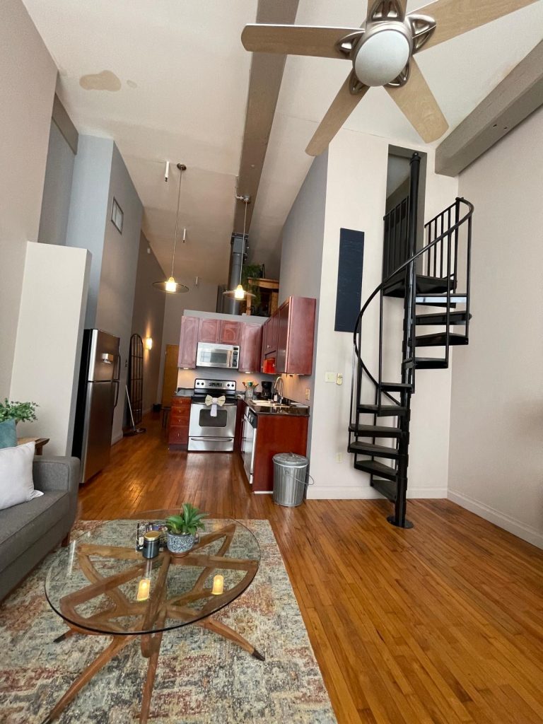 Furnished loft in Warehouse District New Orleans
